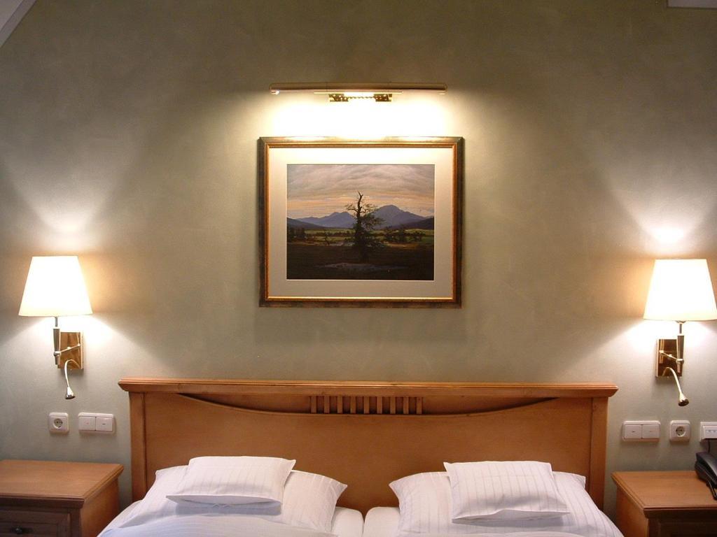 Altstadthotel Braeuwirt Weiden in der Oberpfalz Ruang foto