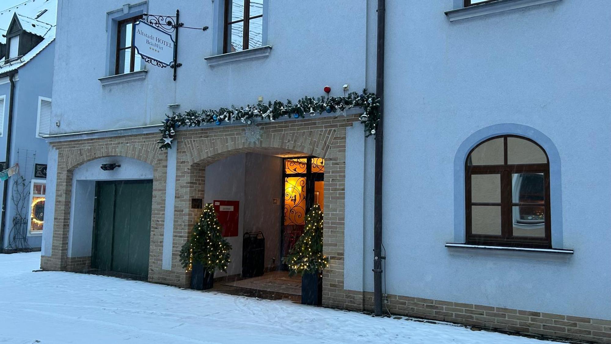 Altstadthotel Braeuwirt Weiden in der Oberpfalz Bagian luar foto