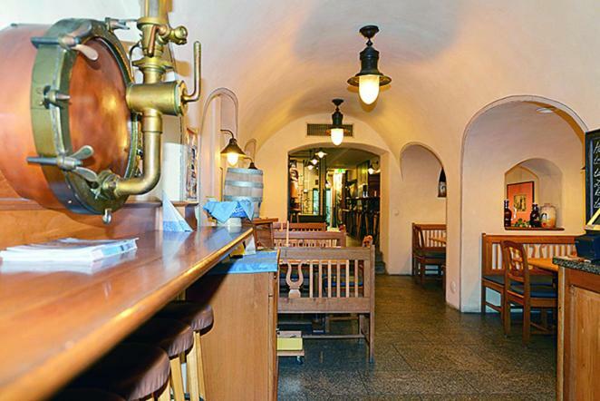 Altstadthotel Braeuwirt Weiden in der Oberpfalz Bagian luar foto